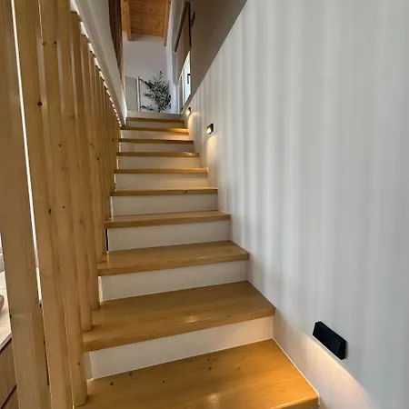 Magganas Villa *