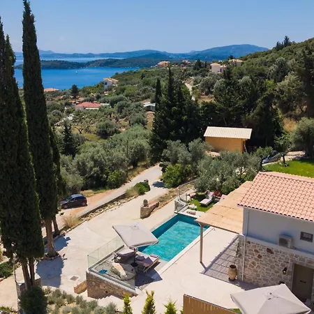 Magganas Villa *
