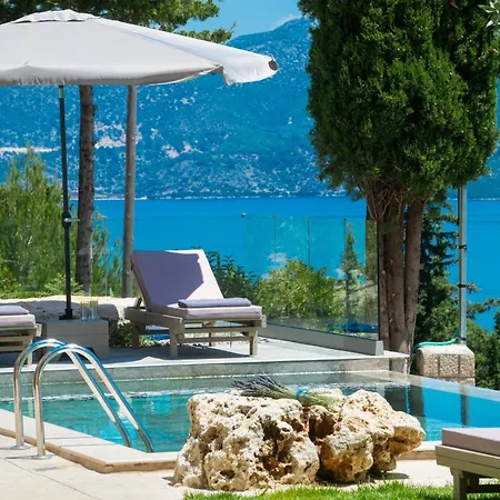 Magganas Villa *